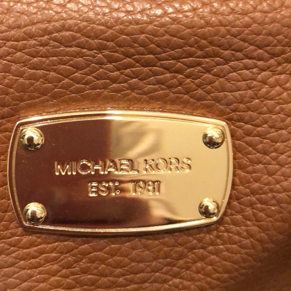 Michael Kors purse - Picture 2 of 8